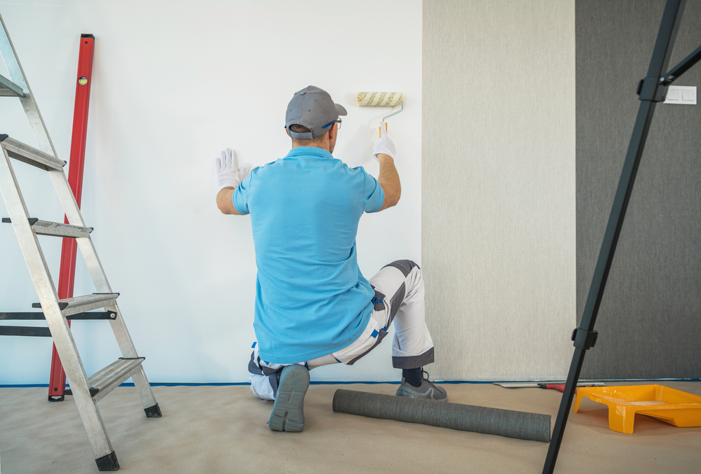 Huur een professionele renovlies behanger uit Zeist en krijg 10% korting op het behangen en sauzen van je nieuwbouwwoning.